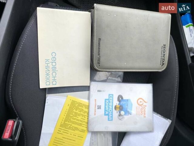 Черный Хонда Цивик, объемом двигателя 1.8 л и пробегом 196 тыс. км за 7700 $, фото 43 на Automoto.ua