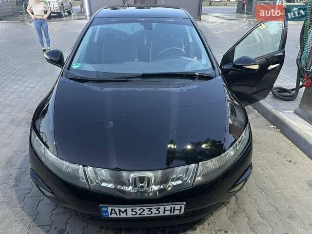Черный Хонда Цивик, объемом двигателя 2.2 л и пробегом 266 тыс. км за 7000 $, фото 9 на Automoto.ua