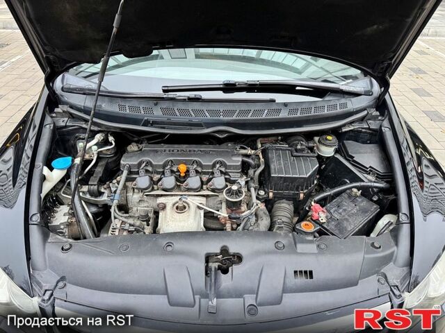 Черный Хонда Цивик, объемом двигателя 1.8 л и пробегом 157 тыс. км за 6500 $, фото 13 на Automoto.ua