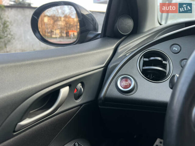 Черный Хонда Цивик, объемом двигателя 1.8 л и пробегом 115 тыс. км за 8300 $, фото 46 на Automoto.ua