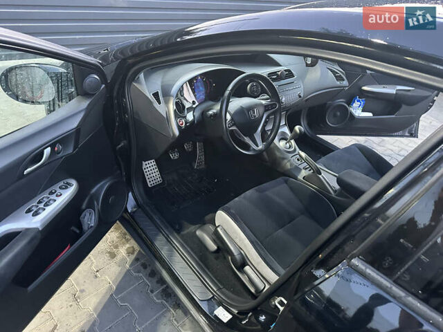 Черный Хонда Цивик, объемом двигателя 2.2 л и пробегом 267 тыс. км за 6000 $, фото 2 на Automoto.ua