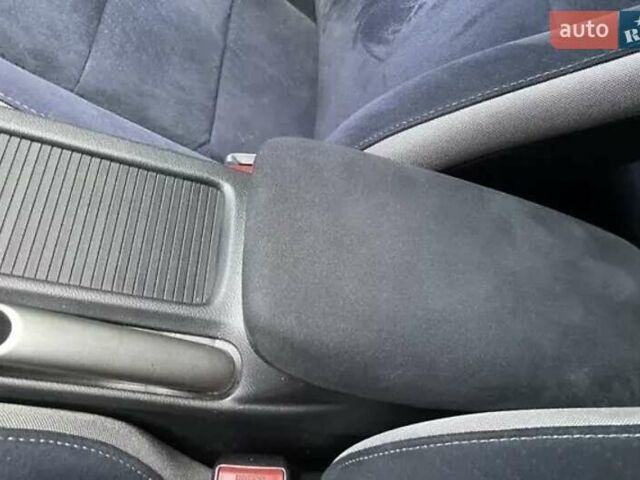 Черный Хонда Цивик, объемом двигателя 2.2 л и пробегом 223 тыс. км за 6700 $, фото 18 на Automoto.ua