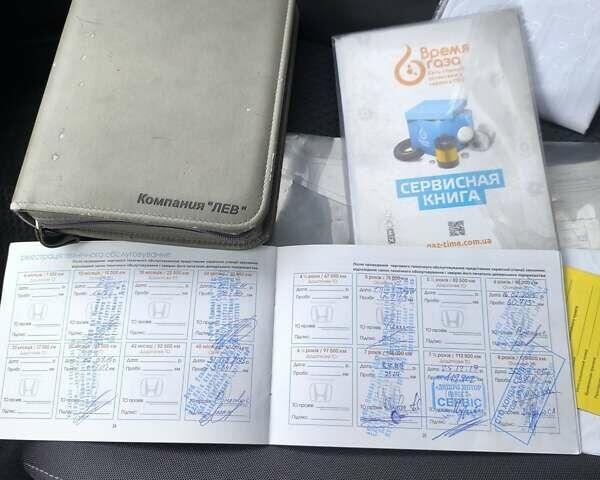 Черный Хонда Цивик, объемом двигателя 1.8 л и пробегом 196 тыс. км за 7700 $, фото 48 на Automoto.ua