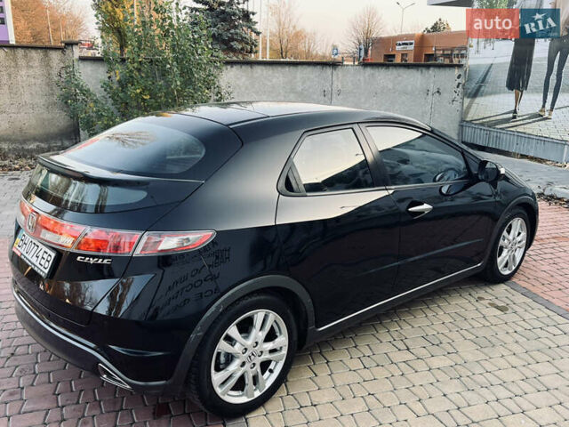 Черный Хонда Цивик, объемом двигателя 1.8 л и пробегом 115 тыс. км за 8300 $, фото 64 на Automoto.ua
