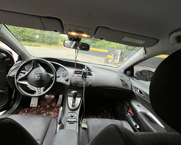 Черный Хонда Цивик, объемом двигателя 1.8 л и пробегом 109 тыс. км за 8000 $, фото 9 на Automoto.ua