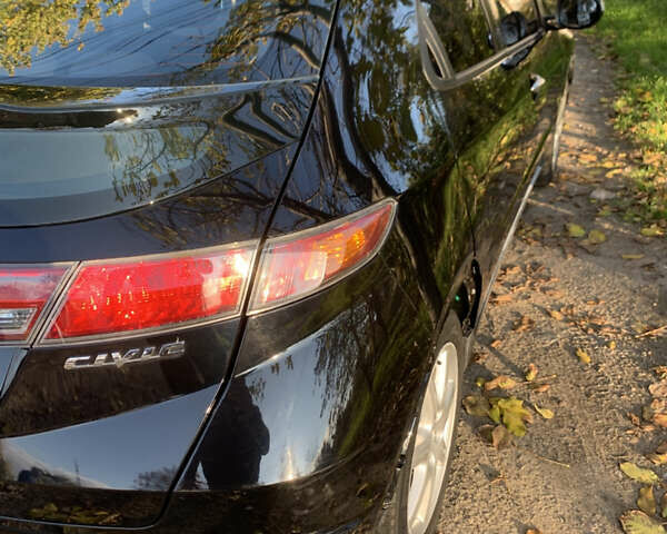 Черный Хонда Цивик, объемом двигателя 1.8 л и пробегом 207 тыс. км за 4300 $, фото 17 на Automoto.ua