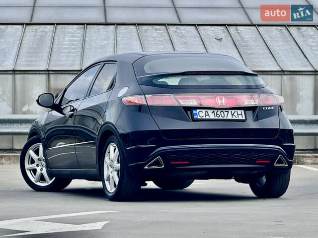 Черный Хонда Цивик, объемом двигателя 1.8 л и пробегом 203 тыс. км за 5777 $, фото 13 на Automoto.ua