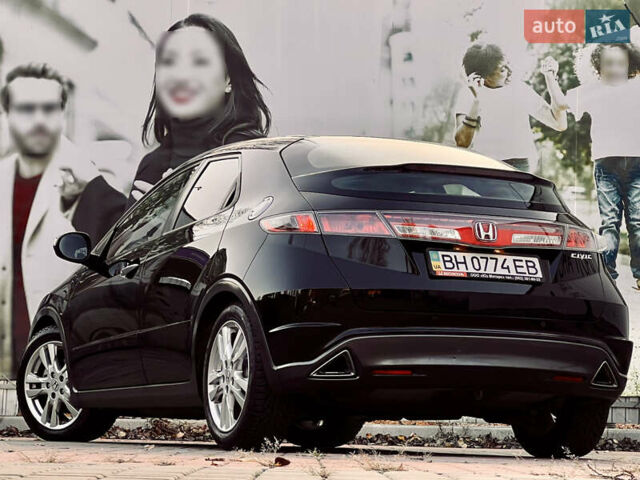 Чорний Хонда Сівік, об'ємом двигуна 1.8 л та пробігом 115 тис. км за 8700 $, фото 23 на Automoto.ua