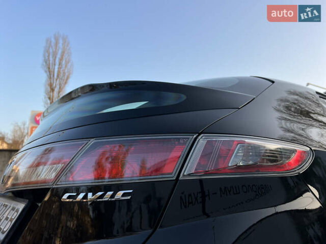 Черный Хонда Цивик, объемом двигателя 1.8 л и пробегом 115 тыс. км за 8300 $, фото 33 на Automoto.ua