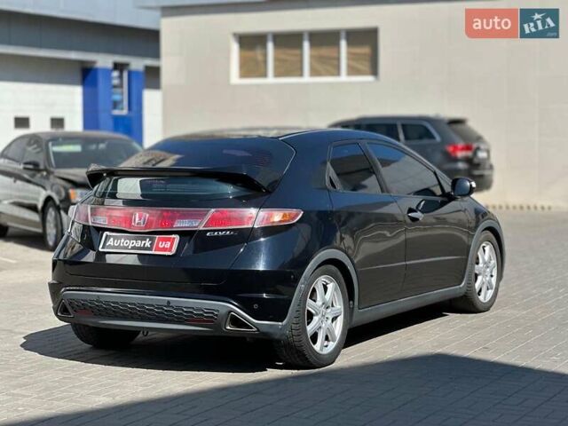 Черный Хонда Цивик, объемом двигателя 1.8 л и пробегом 190 тыс. км за 6280 $, фото 3 на Automoto.ua