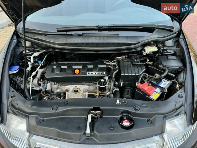 Чорний Хонда Сівік, об'ємом двигуна 1.8 л та пробігом 115 тис. км за 8700 $, фото 34 на Automoto.ua