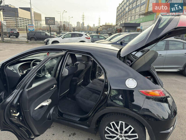 Черный Хонда Цивик, объемом двигателя 1.4 л и пробегом 153 тыс. км за 8800 $, фото 19 на Automoto.ua