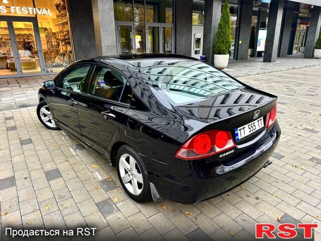 Черный Хонда Цивик, объемом двигателя 1.8 л и пробегом 157 тыс. км за 6500 $, фото 5 на Automoto.ua