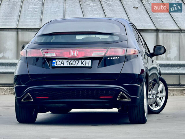 Черный Хонда Цивик, объемом двигателя 1.8 л и пробегом 203 тыс. км за 5777 $, фото 12 на Automoto.ua