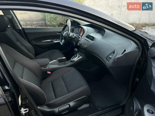 Черный Хонда Цивик, объемом двигателя 1.8 л и пробегом 115 тыс. км за 8300 $, фото 39 на Automoto.ua