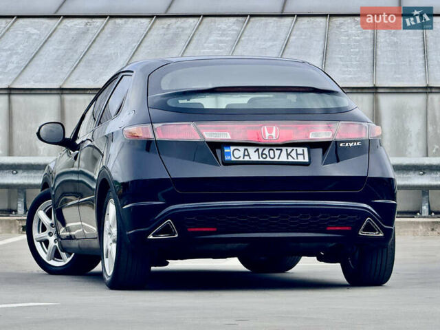 Черный Хонда Цивик, объемом двигателя 1.8 л и пробегом 203 тыс. км за 5777 $, фото 9 на Automoto.ua