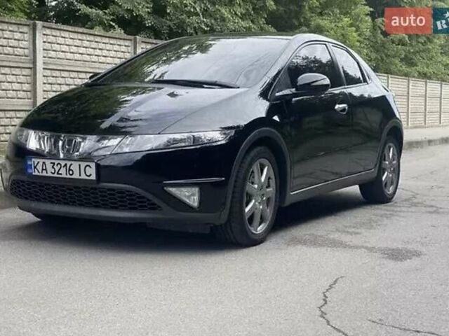 Черный Хонда Цивик, объемом двигателя 2.2 л и пробегом 223 тыс. км за 6700 $, фото 2 на Automoto.ua