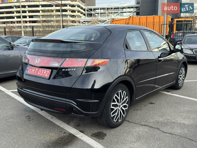 Черный Хонда Цивик, объемом двигателя 1.4 л и пробегом 153 тыс. км за 8800 $, фото 5 на Automoto.ua