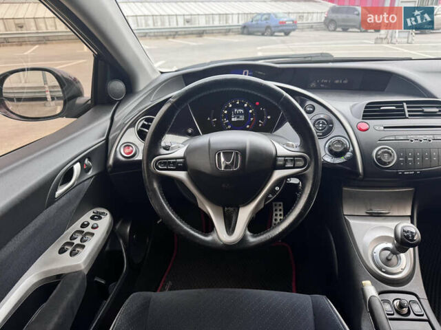 Черный Хонда Цивик, объемом двигателя 1.8 л и пробегом 203 тыс. км за 5777 $, фото 26 на Automoto.ua