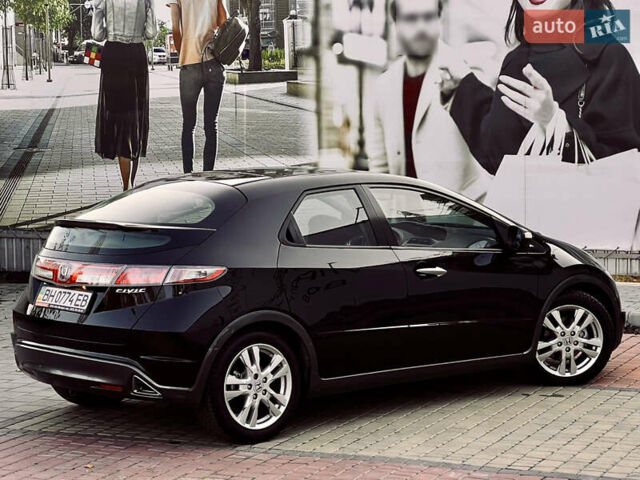 Чорний Хонда Сівік, об'ємом двигуна 1.8 л та пробігом 115 тис. км за 8700 $, фото 11 на Automoto.ua