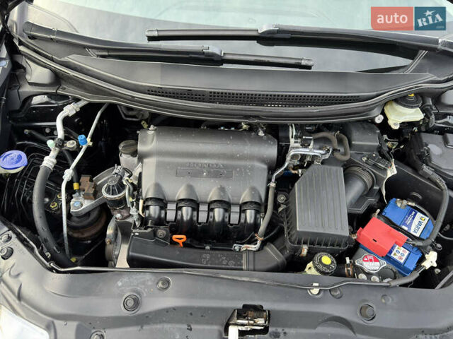 Черный Хонда Цивик, объемом двигателя 1.4 л и пробегом 153 тыс. км за 8800 $, фото 44 на Automoto.ua