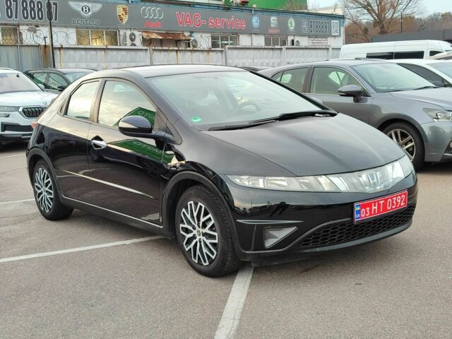 Черный Хонда Цивик, объемом двигателя 1.4 л и пробегом 153 тыс. км за 8800 $, фото 7 на Automoto.ua