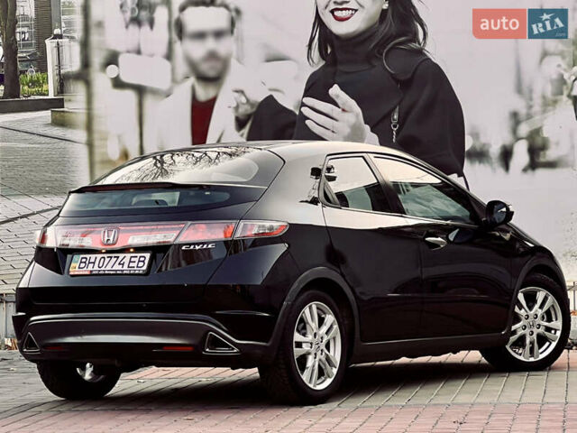 Чорний Хонда Сівік, об'ємом двигуна 1.8 л та пробігом 115 тис. км за 8700 $, фото 10 на Automoto.ua