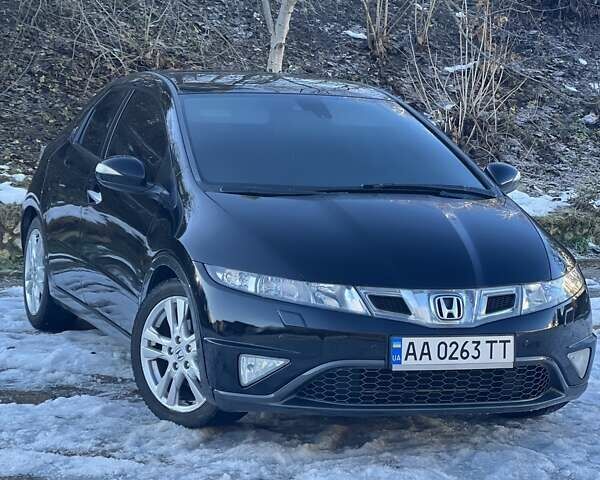 Черный Хонда Цивик, объемом двигателя 1.8 л и пробегом 183 тыс. км за 7800 $, фото 20 на Automoto.ua