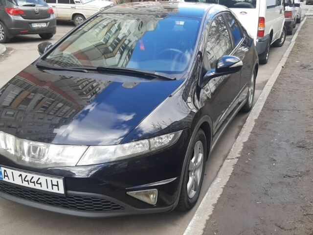 Черный Хонда Цивик, объемом двигателя 1.3 л и пробегом 198 тыс. км за 6700 $, фото 5 на Automoto.ua