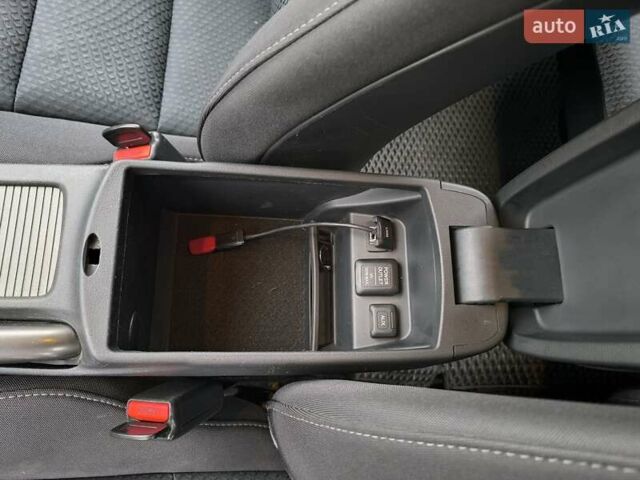 Черный Хонда Цивик, объемом двигателя 1.8 л и пробегом 196 тыс. км за 7700 $, фото 32 на Automoto.ua