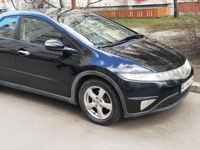 Черный Хонда Цивик, объемом двигателя 1.3 л и пробегом 198 тыс. км за 6700 $, фото 3 на Automoto.ua