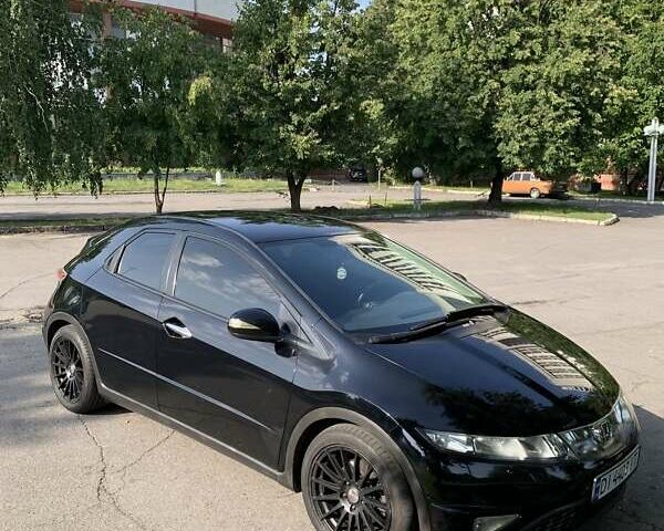 Черный Хонда Цивик, объемом двигателя 1.8 л и пробегом 186 тыс. км за 6900 $, фото 4 на Automoto.ua