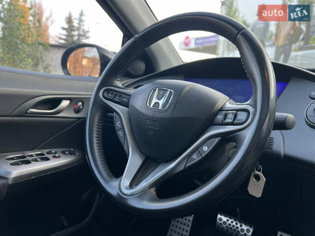 Черный Хонда Цивик, объемом двигателя 1.8 л и пробегом 115 тыс. км за 8300 $, фото 41 на Automoto.ua