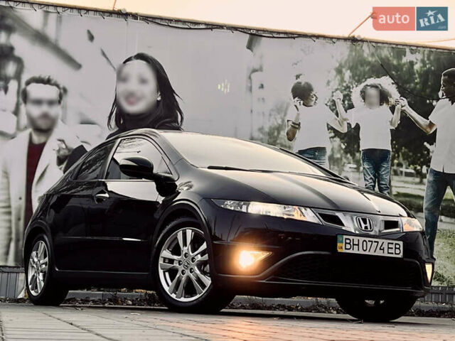 Чорний Хонда Сівік, об'ємом двигуна 1.8 л та пробігом 115 тис. км за 8700 $, фото 4 на Automoto.ua