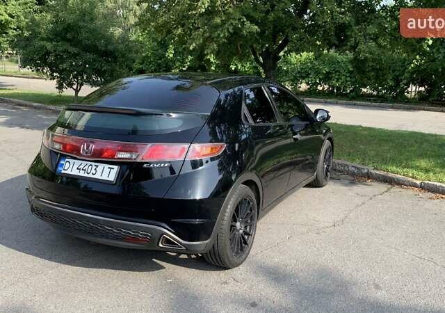 Черный Хонда Цивик, объемом двигателя 1.8 л и пробегом 186 тыс. км за 6900 $, фото 1 на Automoto.ua