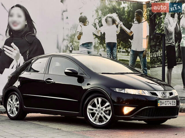 Чорний Хонда Сівік, об'ємом двигуна 1.8 л та пробігом 115 тис. км за 8700 $, фото 7 на Automoto.ua
