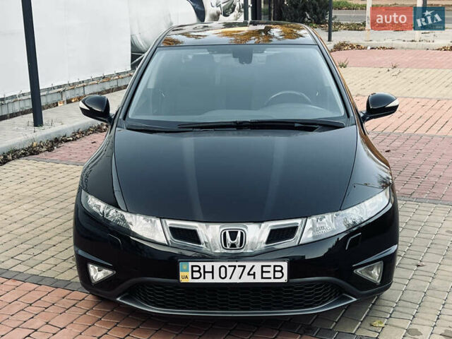 Черный Хонда Цивик, объемом двигателя 1.8 л и пробегом 115 тыс. км за 8300 $, фото 59 на Automoto.ua