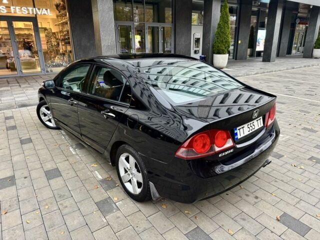 Чорний Хонда Сівік, об'ємом двигуна 1.8 л та пробігом 157 тис. км за 6500 $, фото 5 на Automoto.ua