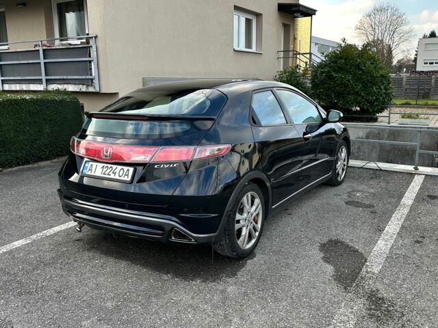 Черный Хонда Цивик, объемом двигателя 1.8 л и пробегом 227 тыс. км за 7000 $, фото 1 на Automoto.ua