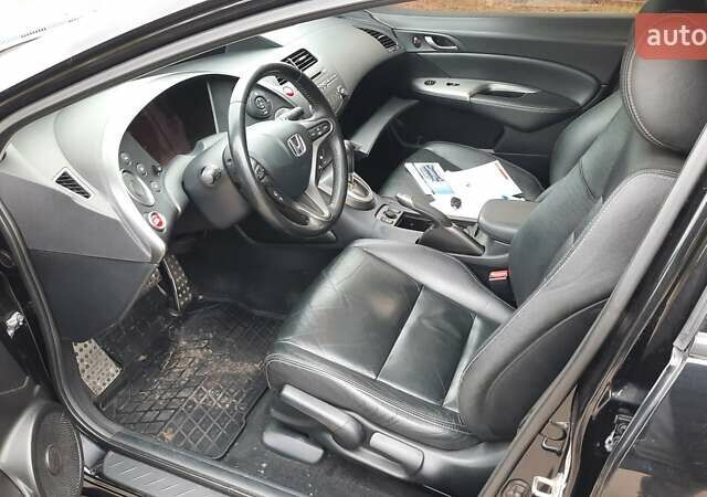 Черный Хонда Цивик, объемом двигателя 1.8 л и пробегом 95 тыс. км за 10500 $, фото 15 на Automoto.ua