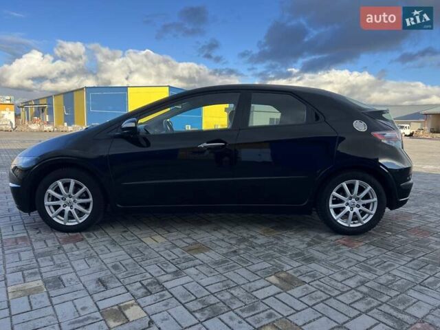 Черный Хонда Цивик, объемом двигателя 1.4 л и пробегом 220 тыс. км за 6250 $, фото 1 на Automoto.ua