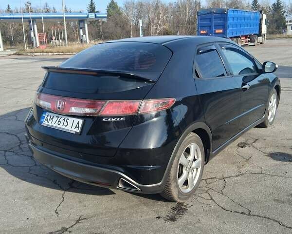 Черный Хонда Цивик, объемом двигателя 1.34 л и пробегом 235 тыс. км за 5900 $, фото 3 на Automoto.ua