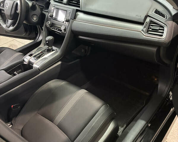 Черный Хонда Цивик, объемом двигателя 2 л и пробегом 197 тыс. км за 13800 $, фото 8 на Automoto.ua