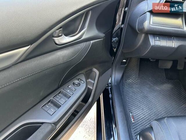 Чорний Хонда Сівік, об'ємом двигуна 1.5 л та пробігом 120 тис. км за 15600 $, фото 30 на Automoto.ua