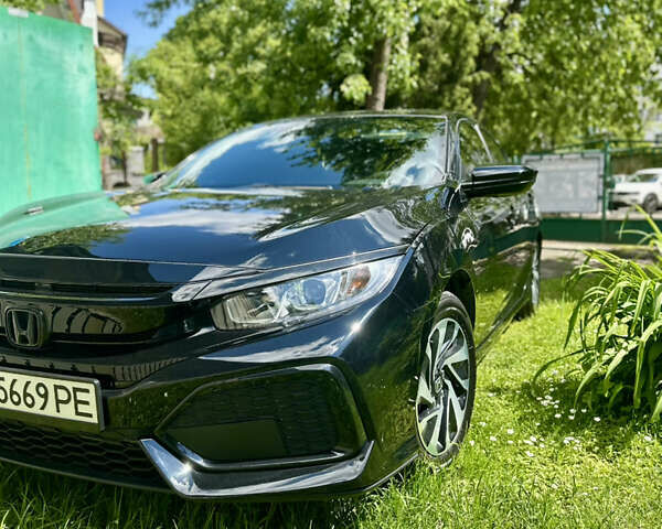 Чорний Хонда Сівік, об'ємом двигуна 1.5 л та пробігом 24 тис. км за 17000 $, фото 5 на Automoto.ua