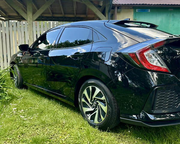 Чорний Хонда Сівік, об'ємом двигуна 1.5 л та пробігом 24 тис. км за 17000 $, фото 1 на Automoto.ua