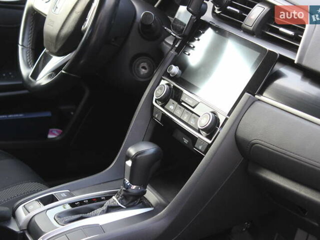 Черный Хонда Цивик, объемом двигателя 1.6 л и пробегом 145 тыс. км за 17599 $, фото 17 на Automoto.ua