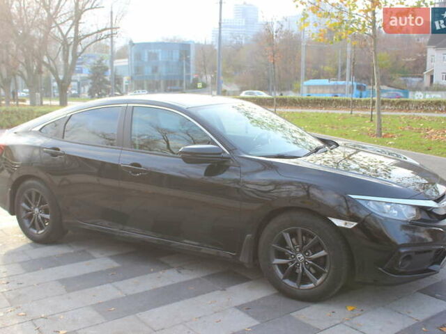 Черный Хонда Цивик, объемом двигателя 1.6 л и пробегом 145 тыс. км за 17599 $, фото 3 на Automoto.ua