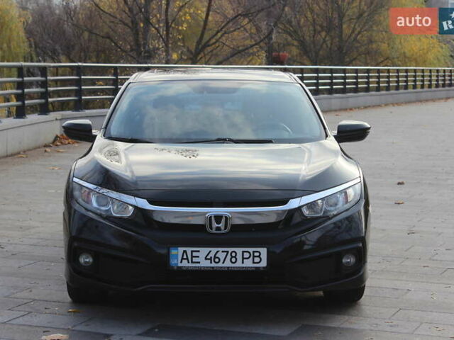 Черный Хонда Цивик, объемом двигателя 1.6 л и пробегом 145 тыс. км за 17599 $, фото 1 на Automoto.ua