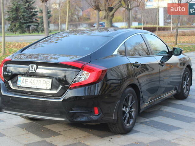Черный Хонда Цивик, объемом двигателя 1.6 л и пробегом 145 тыс. км за 17599 $, фото 4 на Automoto.ua